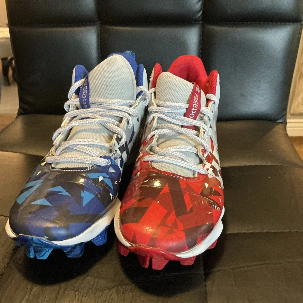 Under Armour  Freedom USA  Cleats 4Y